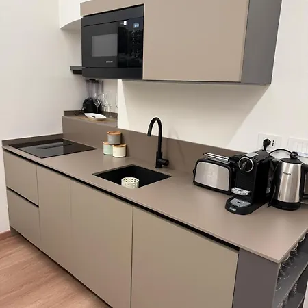 Apartment Welcome Riviera- Mazzini 77 Con Wifi, Condizionamento In Ogni Stanza, Parcheggio A Pagamento 20 Euro Al Giorno Da Prenotare In Anticipo Rapallo