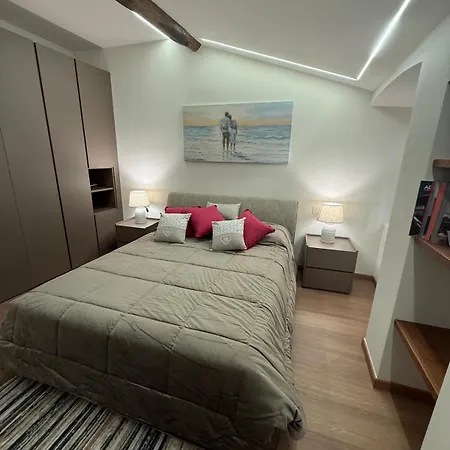 Διαμέρισμα Welcome Riviera Mazzini 77 Lusso Nel Centro Di Rapallo,wifi, Condizionamento In Ogni Stanza, Attrezzato Con Tutto Quello Che Serve In Casa, Per Un Da Favola, Parcheggio A Pagamento 15euro Al Giorno Da Prenotare In Anticipo *